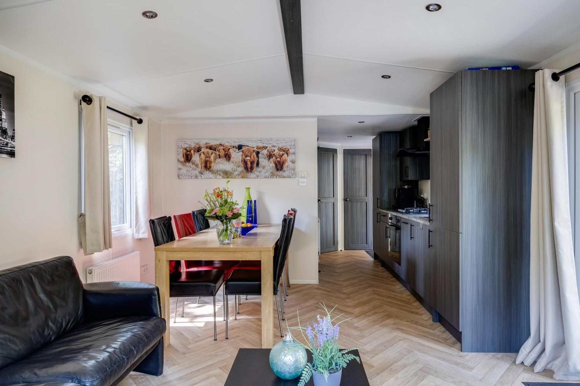 Veluwe Hoenderloo Luxury Chalet With Private Sauna And Hot Tub - Swimming Pool Tennis Court Supermarket Bowling Alley Theatre And Entertainment For Children מראה חיצוני תמונה