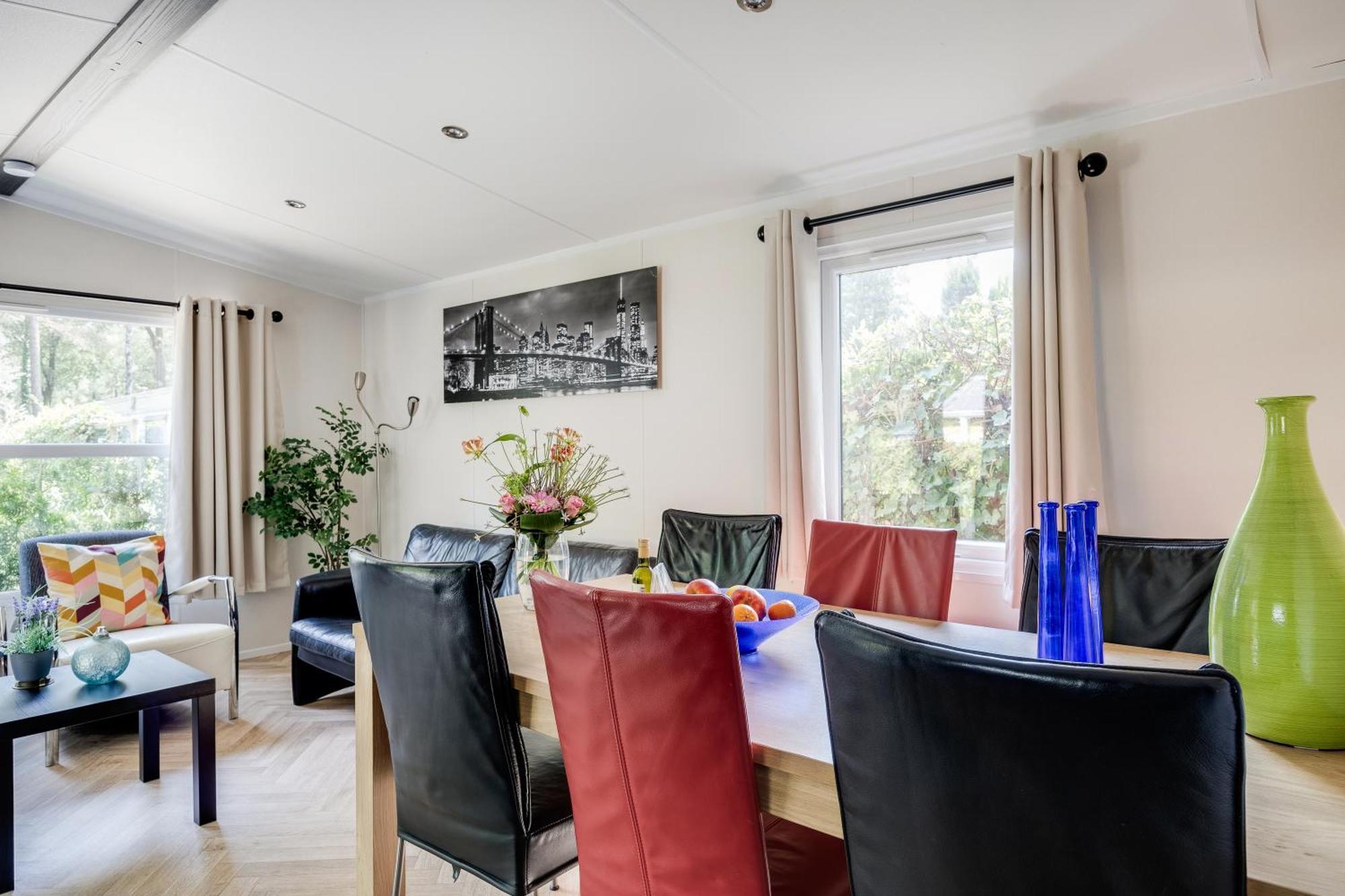 Veluwe Hoenderloo Luxury Chalet With Private Sauna And Hot Tub - Swimming Pool Tennis Court Supermarket Bowling Alley Theatre And Entertainment For Children מראה חיצוני תמונה